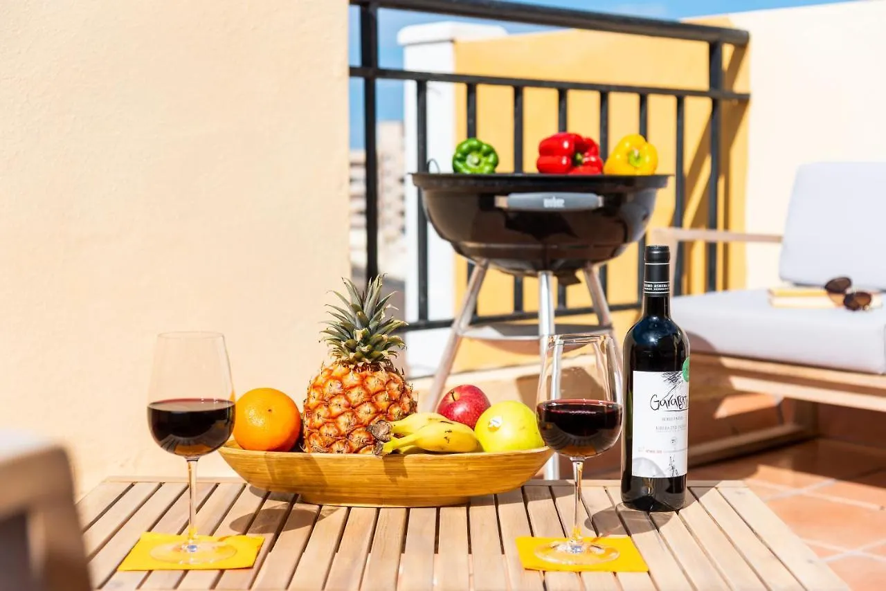 アパート 1314 Fabulous 2 Bedroom Accommodation Roof Terrace カジャオ・サルバヘ スペイン